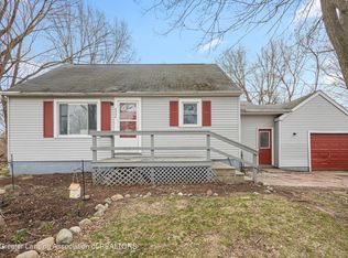 6958 Williams Rd, Lansing, MI 48911