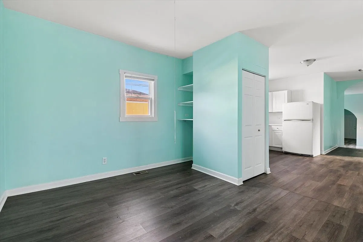 5047 W 25th St — Photo 4