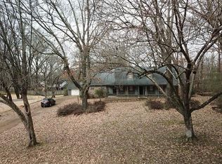 2495 Hacks Cross Rd, Germantown, TN 38138