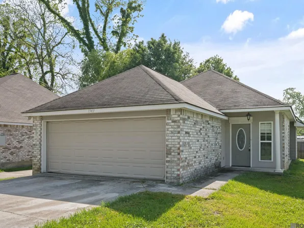 1949 Ravier Ln, Sunshine, LA 70780