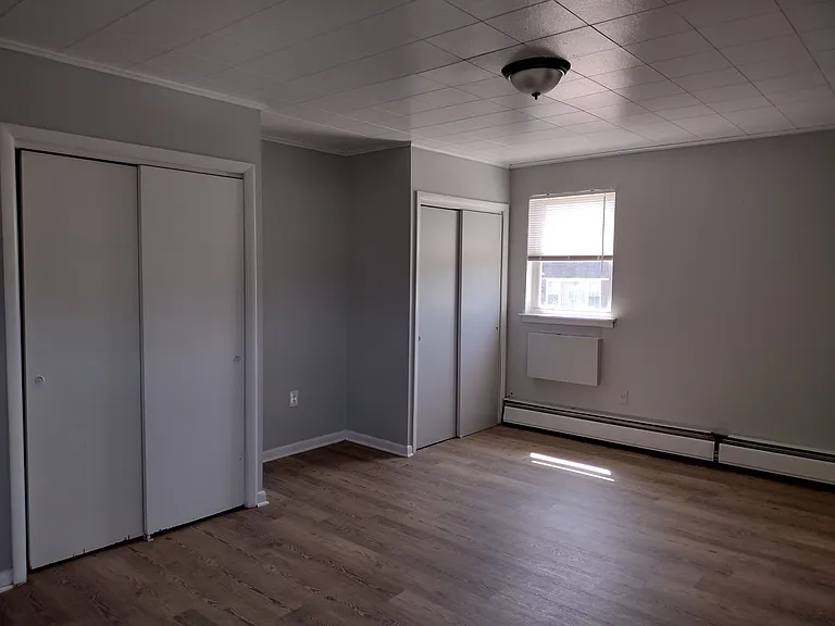 Emerson Apartments — Photo 22
