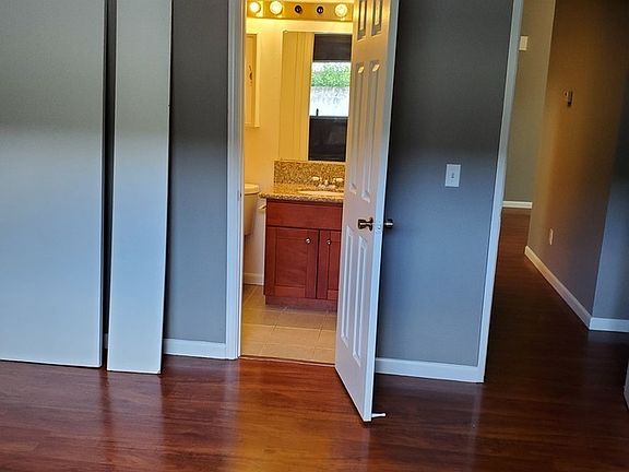 4th image of 9254 Corinthian Cir #92