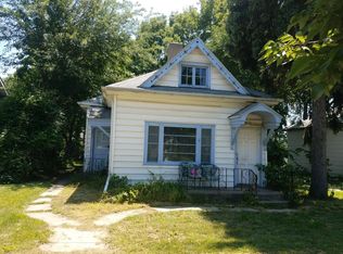 2431 Q St, Lincoln, NE 68503