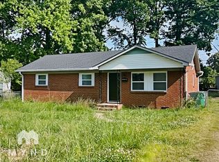 5119 Snow White Ln, Charlotte, NC 28213