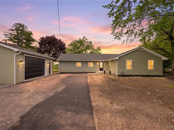 1581 Bowen Rd, Elma, NY 14059