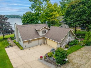 2495 Mayo Dr, Fremont, MI 49412