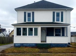 1119 Adams St, Coshocton, OH 43812