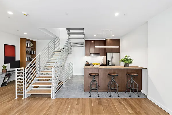 Rented by Nest Seekers International | media 27