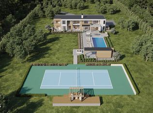 3 Alewive Brook Rd, East Hampton, NY 11937