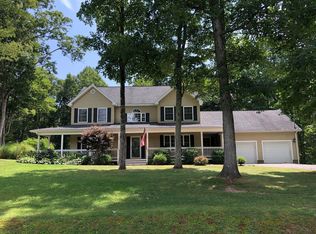 368 Oakwood Dr, Alderson, WV 24910