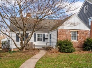 392 Fern St, West Hartford, CT 06119