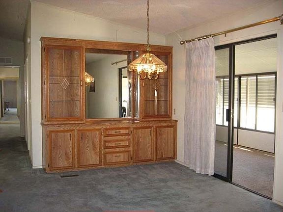 Dining Room w/Hutch