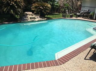 2410 Charter Oaks Ct, Pearland, TX 77584