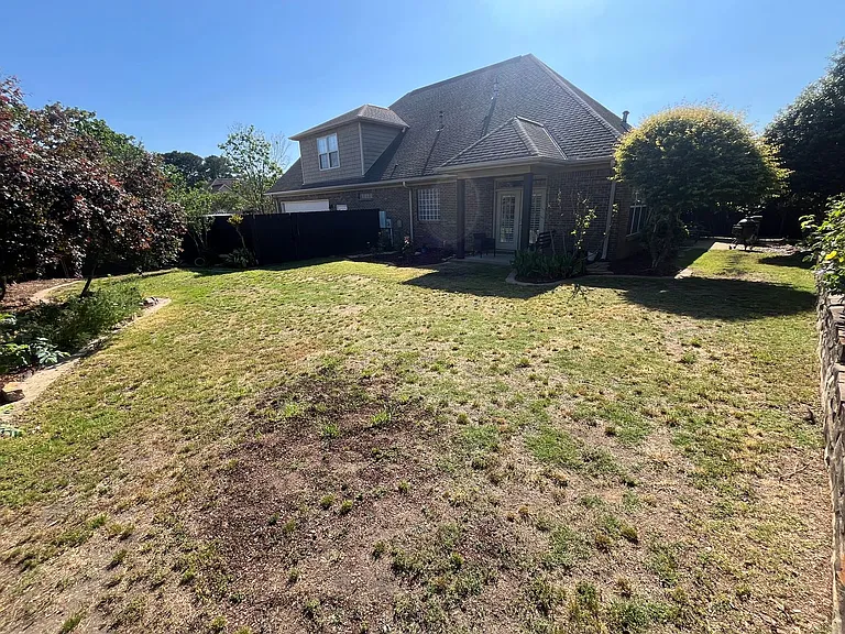 808 Old White Ln — Photo 36