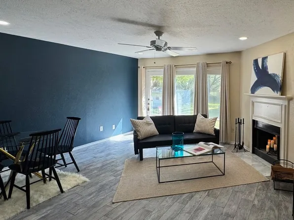 2535 Wedglea Dr APT 123, Dallas, TX 75211