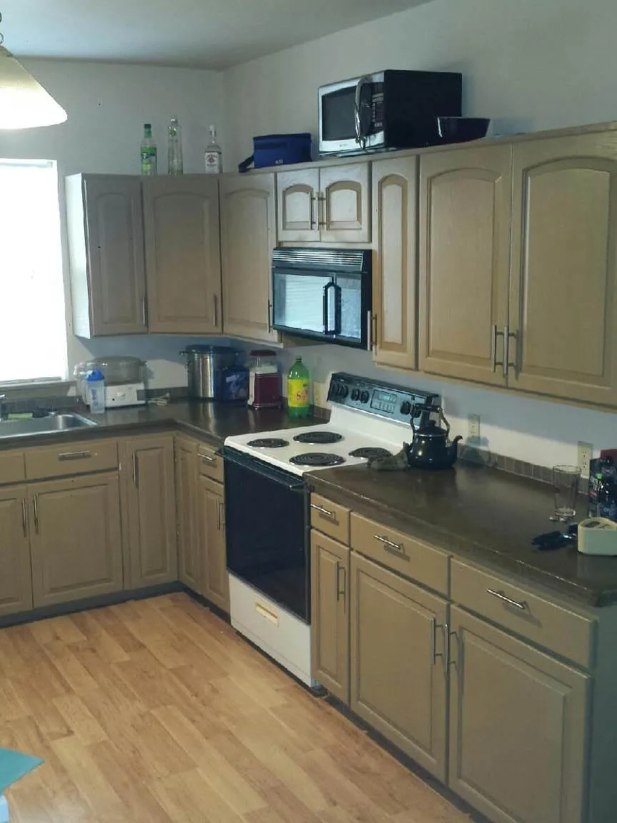 4 bed, 1100 sqft, $1,750 — Photo 2