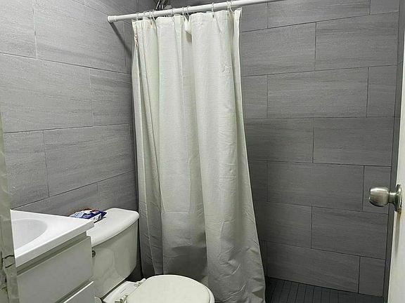 5th image of 266 Boerum St #1B