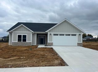 925 Stonehenge Dr, Bedford, IN 47421