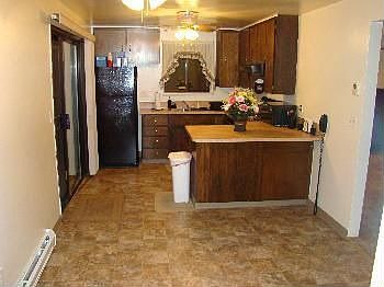 3rd image of 1225 E 64th St
