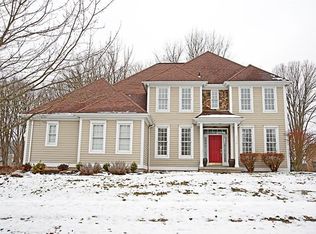 404 Worth Ct, Cranberry Township, PA