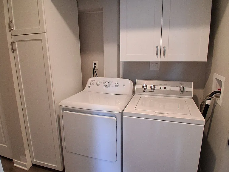 6109 Grand River Rd — Photo 1
