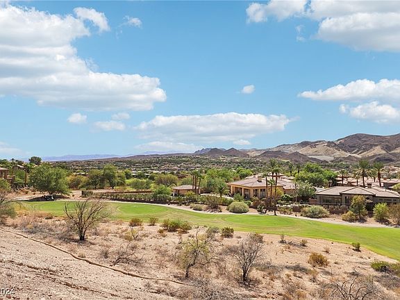 4th image of 25 Faro De Marbella Ct