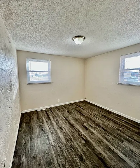 Stanley Flats II — Photo 11