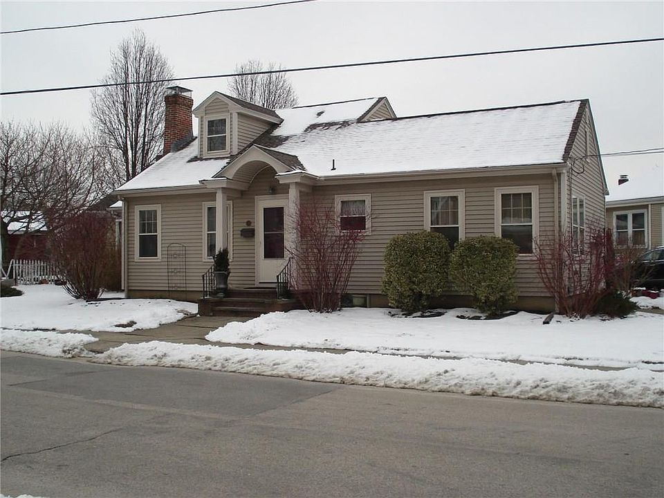1st image of 134 Knollwood Ave