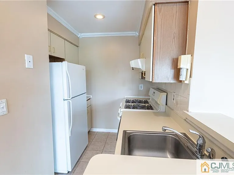 336 Cozzens Ct — Photo 26