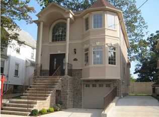 76 Margaret St, Staten Island, NY 10308