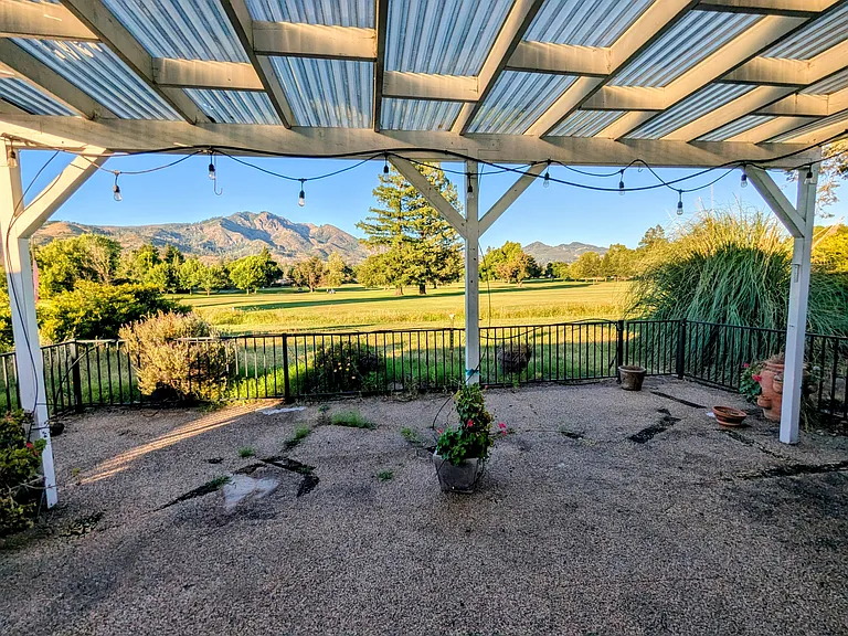 7001 Oakmont Dr — Photo 8