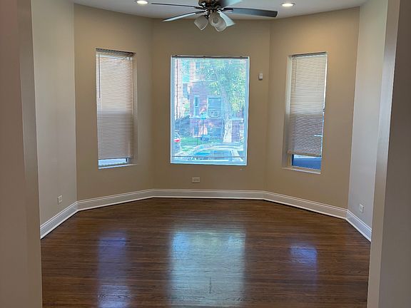 3rd image of 4717 W Congress Pkwy #1