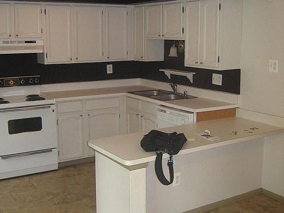 4th image of 5551 Caithness Ct
