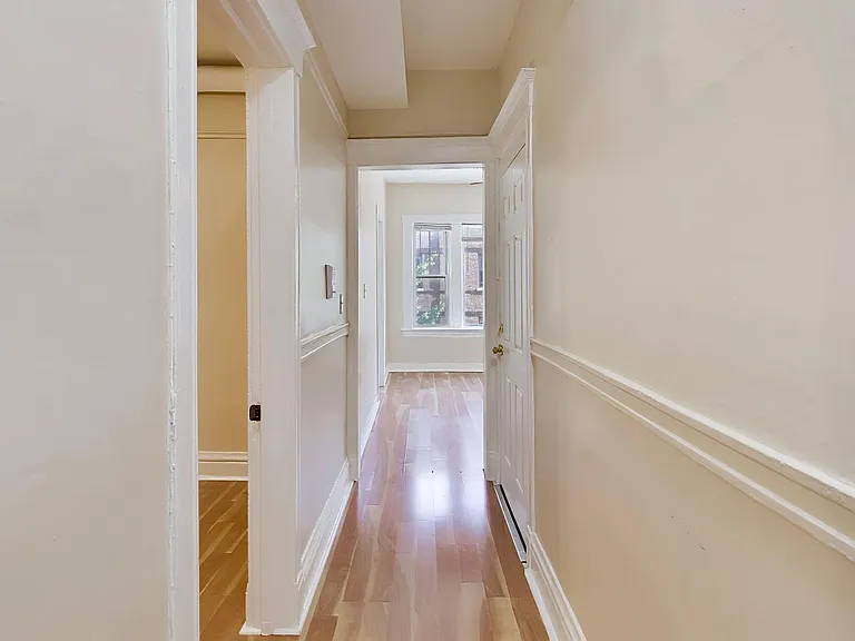 3149 W Lyndale St #2 — Photo 3