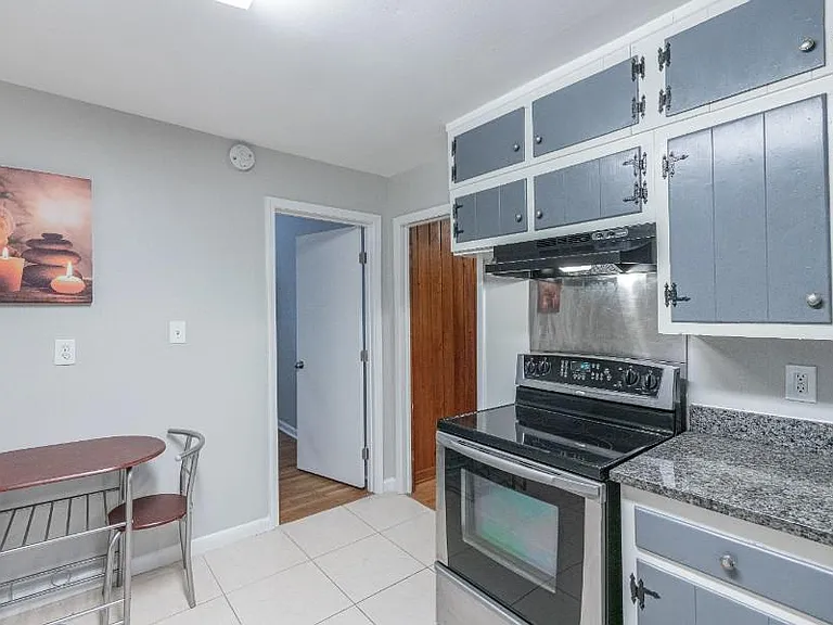 Lilla Cir SW — Photo 5
