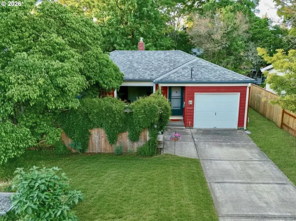 5823 SE Insley St, Portland, OR 97206