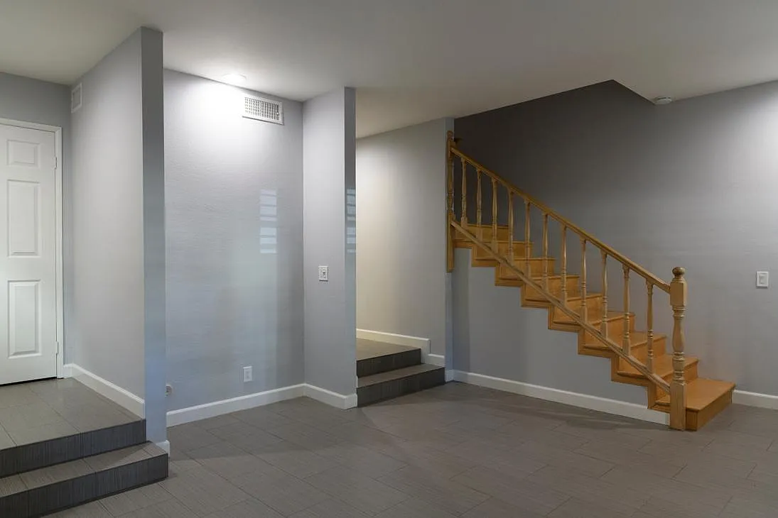 4444 Moorpark Way — Photo 4