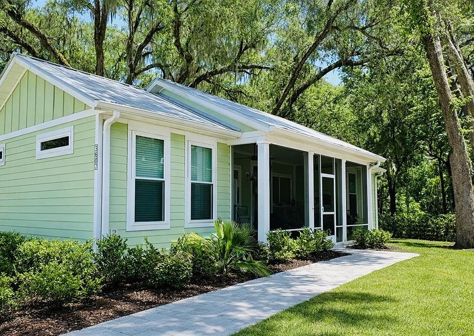 1st image of 3607 Umbrella Tree Ln