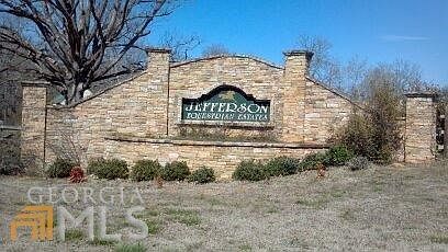 Beautiful gated Equestrian Estates