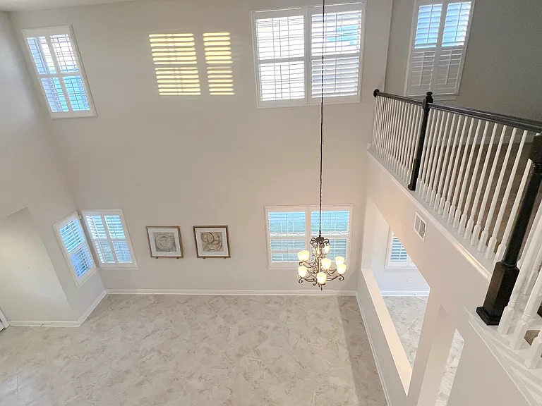 13147 Woodford St — Photo 20