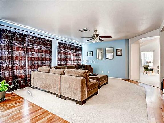 5th image of 276 Casoria Ave