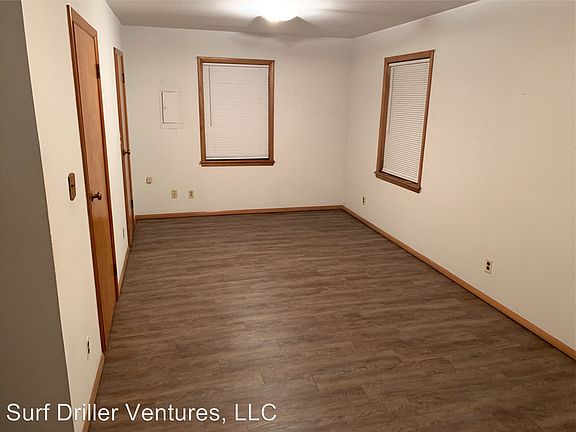 3rd image of 13 S 69th Ave E