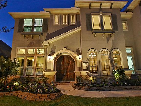3rd image of 19510 Meadow Lakes Dr