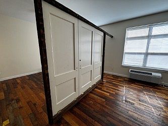4th image of 1000 Porter St APT 9
