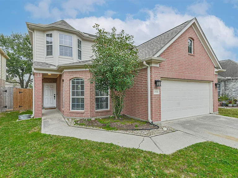 22538 Goss Spring Ct — Photo 2