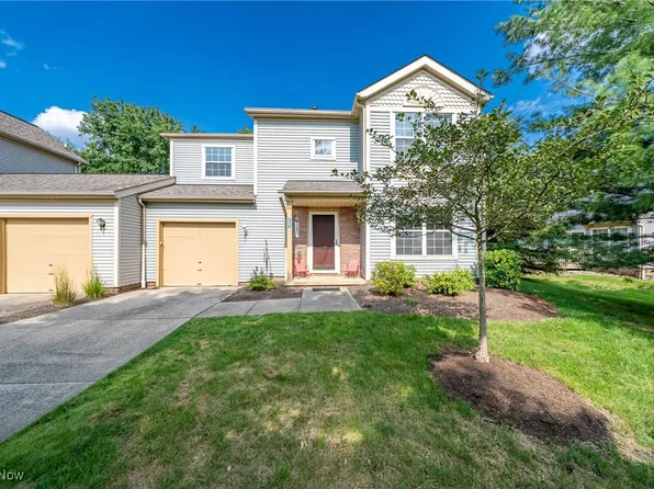 8607 Strawbridge Cir, Macedonia, OH 44056