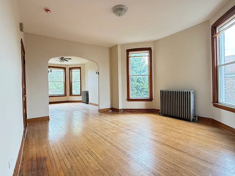 2022 N Lawler Ave #2 — Photo 5