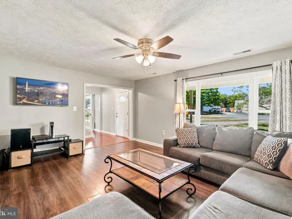 109 Targee Pl, Stephens City, VA 22655