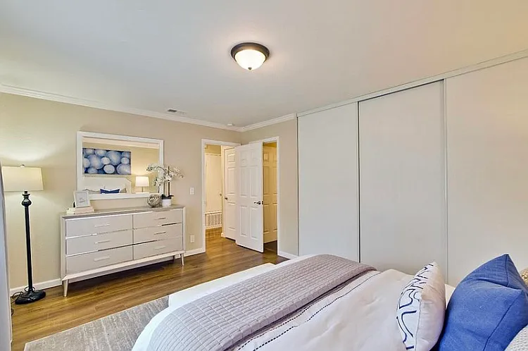 2474 Clear Spring Ct — Photo 12