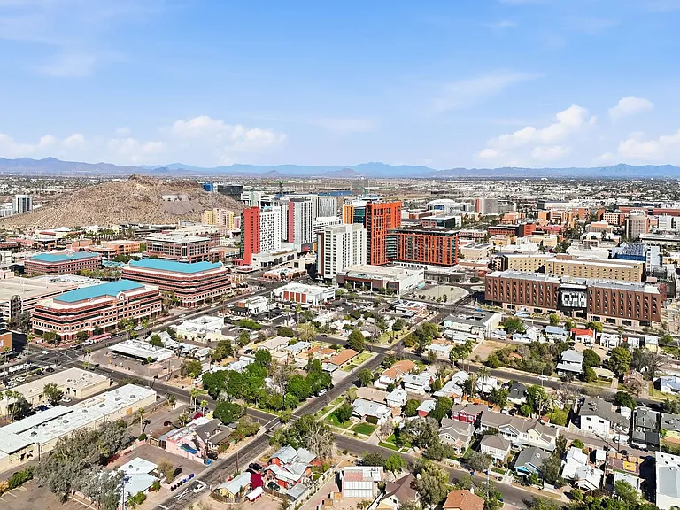 Elevate Your Urban Experience! Move in before the end of the month and get 10 weeks FREE Rent! — Photo 74